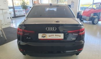 AUDI A4 BERLINA pieno