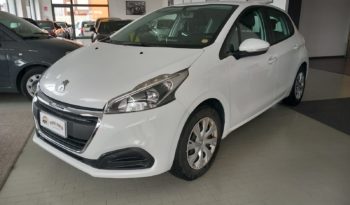 PEUGEOT 208 pieno