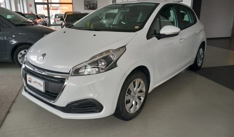 PEUGEOT 208 pieno