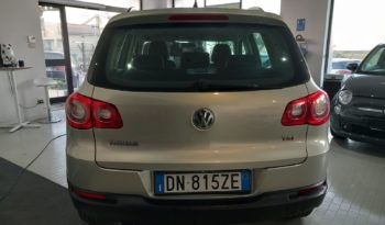 VOLKSWAGEN TIGUAN pieno