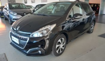 PEUGEOT 208 pieno