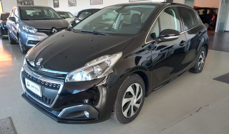 PEUGEOT 208 pieno