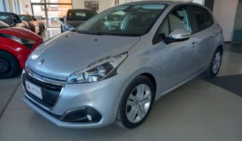 PEUGEOT 208 pieno